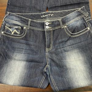 Vanity Jean